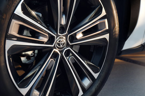 20 дюймів Машинно оброблені легкосплавні диски Toyota BZ4X